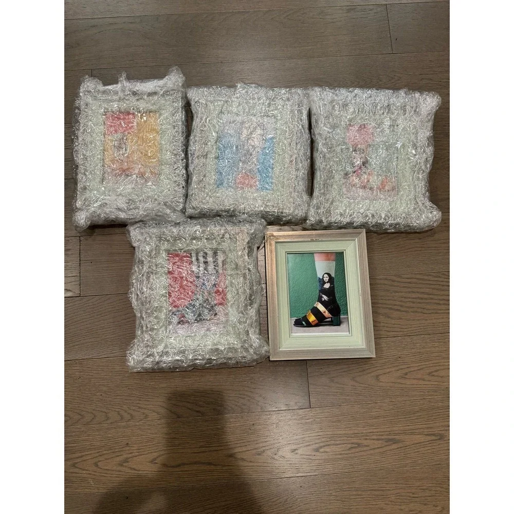 Set of 5 Hanging Photo Frames 5x7 Mural